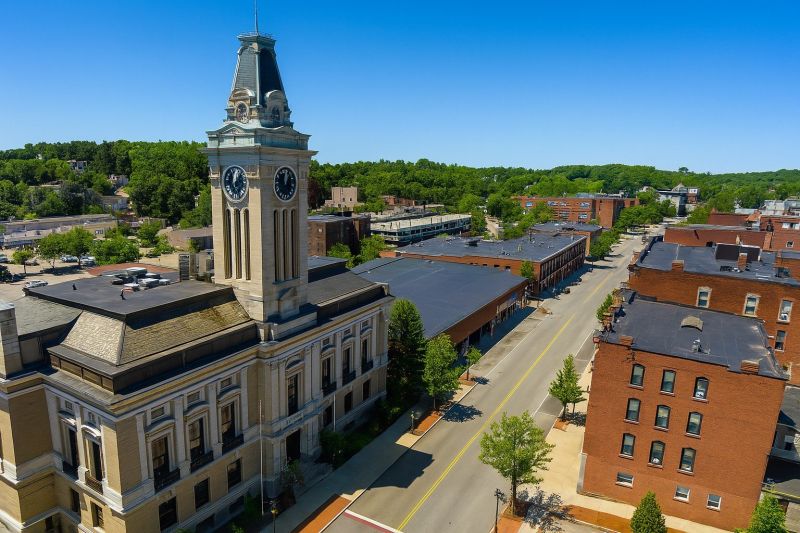 Local Bathtub Installation pros at work